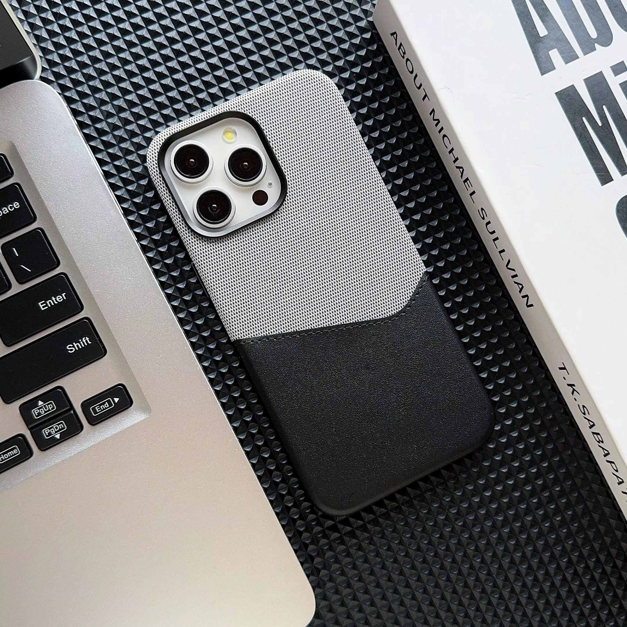 Business luksus bakdeksel med kortholder – iPhone 15 Pro Max - Grå/Svart